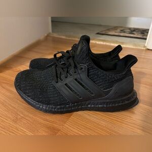 Adidas Ultra Boost Black and Red size 8 Men’s
